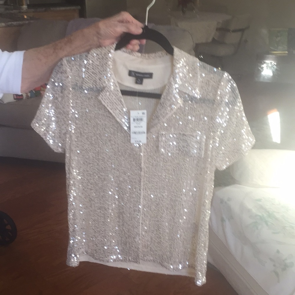 Top - Picture 1 of 3